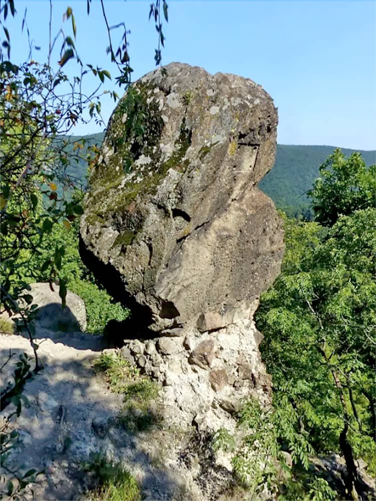 moha-es pafrany-ferenczy-szikla